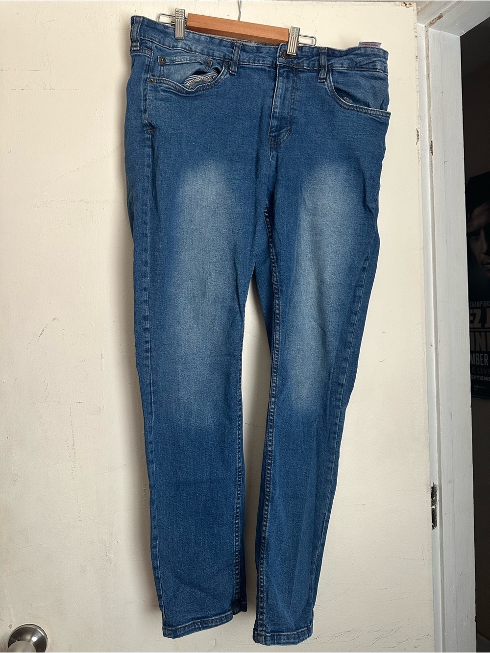 Izod Skinny Jeans in Mid Blue Wash